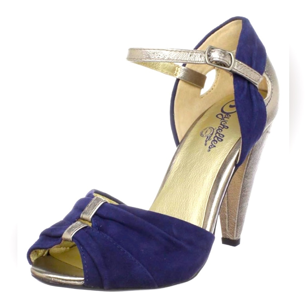 LIKE NEW Seychelles Navy Suede and Silver open toe heels